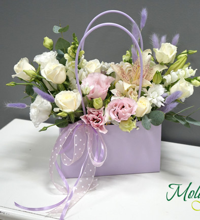 Purple bouquet with roses, lisianthus, and chrysanthemum photo 394x433